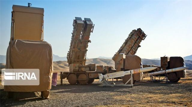 Iran khoe tên lửa “sát thủ” giữa lúc căng thẳng với Mỹ