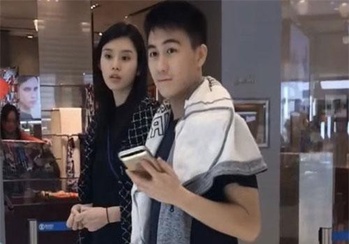 Siêu mẫu Victoria's Secret tiếp tục dính nghi vấn mang thai với "thiếu gia sòng bạc" dù nhiều lần phủ nhận