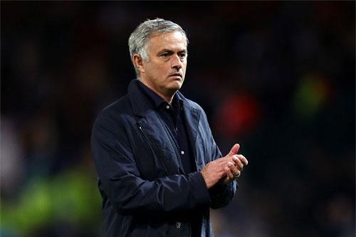 Mourinho xem xét đến… Newcastle
