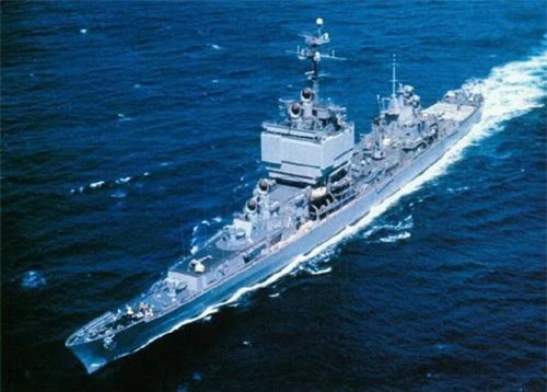 Tuần dương hạm hạt nhân USS Long Beach (CGN-9) của Hải quân Mỹ