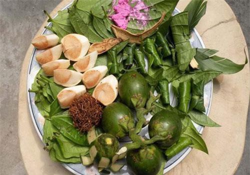 Loại quả người Mỹ, Canada cấm ăn vì ung thư còn người Việt lại mời nhau ăn thật nhiều