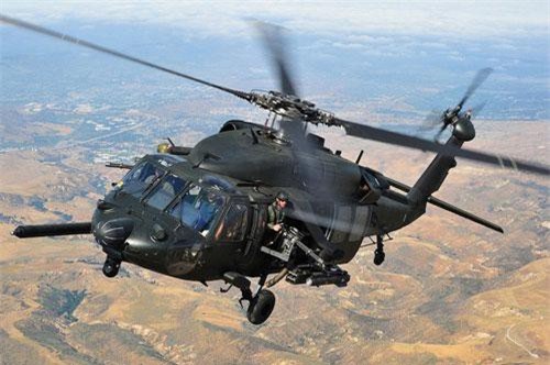 CLIP HOT (11/6): Mỹ ‘hô biến’ trực thăng Black Hawk thành UAV, mỹ nhân gợi cảm nhất thế giới khoe sắc ở sự kiện