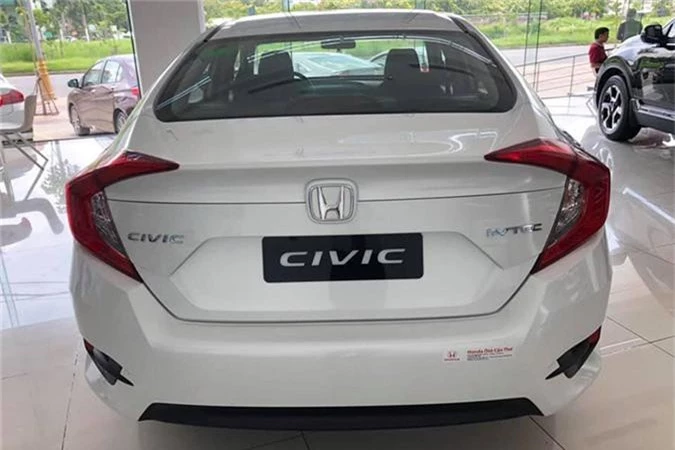 Can canh Honda Civic 1.8E gia 729 trieu tai Ha Noi-Hinh-10