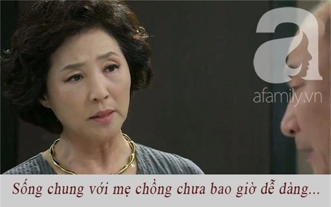 Mẹ chồng đay nghiến vì con trai cưng vợ như trứng mỏng, nhưng bà đã thay đổi hoàn toàn khi thấy tin nhắn lạ trong điện thoại - Ảnh 1.