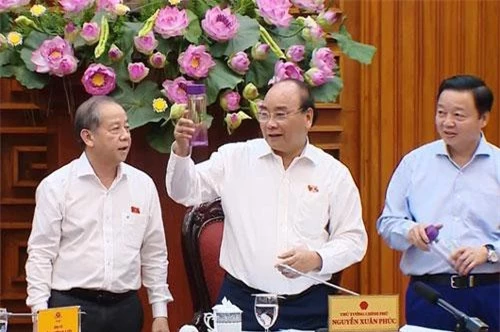 Thủ tướng biểu dương tỉnh Thừa Thiên - Huế vì đã tổ chức phong trào "Nói không với túi nylon và sản phẩm nhựa sử dụng một lần".