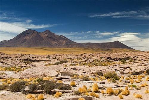 "Nghĩa địa thiên thạch" ở sa mạc chết chóc nhất thế giới