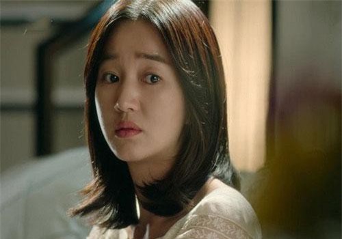 Đi chợ không may gặp tai nạn phải nhập viện, tới khi tỉnh lại vợ rơi nước mắt trước câu nói của chồng