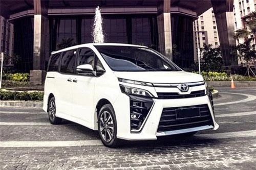 6. Toyota Voxy (doanh số: 40.308 chiếc).