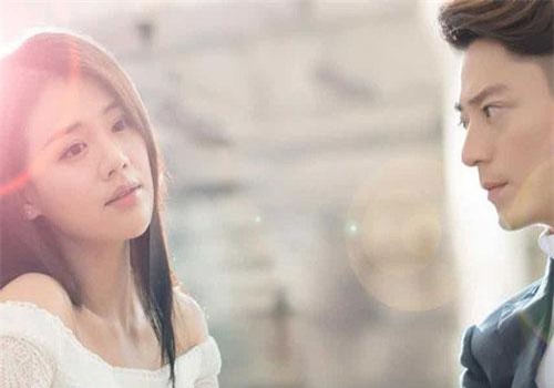 Say đắm nhân tình, nung nấu ý định bỏ vợ nhưng một lần nghe lén được thâm ý của ả khiến chồng lập tức "về tắm ao ta" ngay