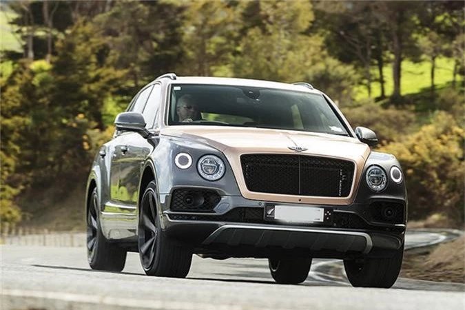 SUV Bentley Bentayga V8 trieu do ve nha dai gia Sai Gon-Hinh-8