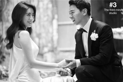 Tài tử Sắc đẹp ngàn cân khoe ảnh cưới mà dân tình chỉ dán mắt vào cô dâu đẹp như Hoa hậu, còn na ná Kim Tae Hee - Ảnh 4.