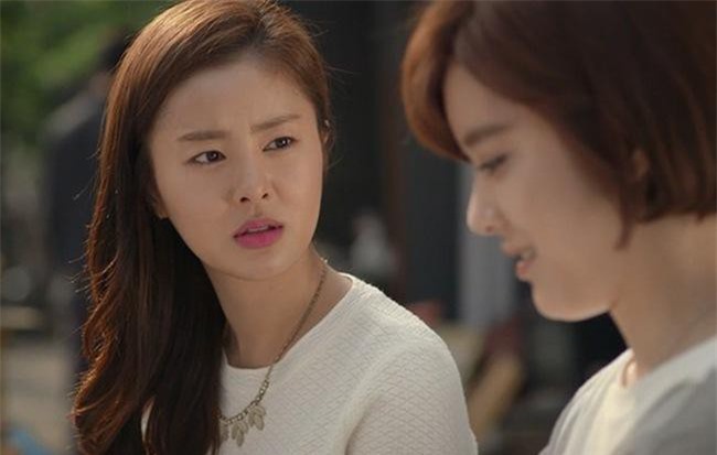 Khuyên nhủ em chồng ngưng ngoại tình, nào ngờ câu nói hớ của cô ấy lại giúp tôi phát hiện sự thật về chồng mình