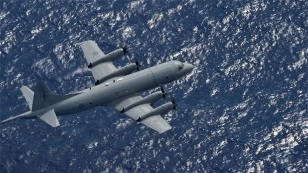 Máy bay săn ngầm P-3 Orion.