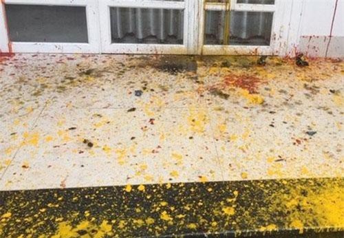 Đồng Nai: Điều tra vụ nhà dân liên tục bị “khủng bố” bằng chất bẩn