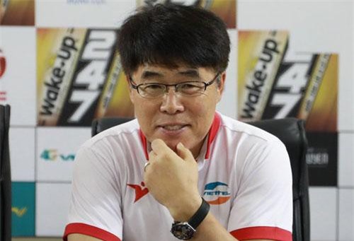 CHÍNH THỨC: Đồng hương của thầy Park rời Viettel