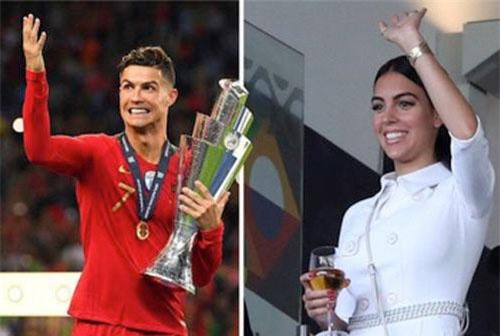 Mặc scandal hiếp dâm, C.Ronaldo vẫn được bạn gái xinh đẹp ủng hộ