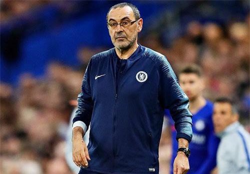 Chelsea làm khó, HLV Sarri chưa thể đến Juventus