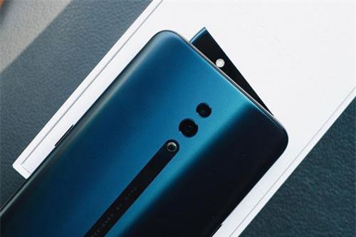 Đánh giá Oppo Reno giá 12,99 triệu đồng tại Việt Nam