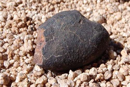 "Nghĩa địa thiên thạch" ở sa mạc chết chóc nhất thế giới