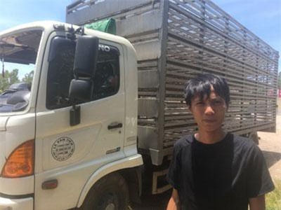 CLIP: Tài xế phải bồi thường 200 triệu đồng vì bị dân hôi vịt