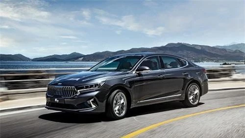 Kia K7 2020 lộ diện, sang trọng và đầy tinh tế.