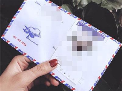 Vô tình phát hiện tập thư tình từ người yêu cũ của chồng