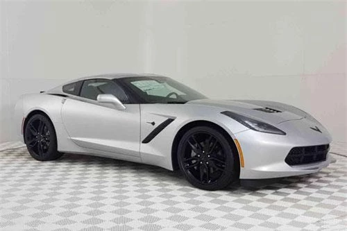 4. Chevrolet Corvette Stingray 2019.