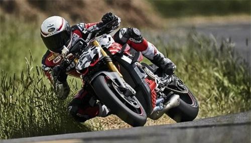 Ducati Streetfighter V4 bản nguyên mẫu ra mắt, đối đấu MV Agusta Brutale 1000 Oro Serie 