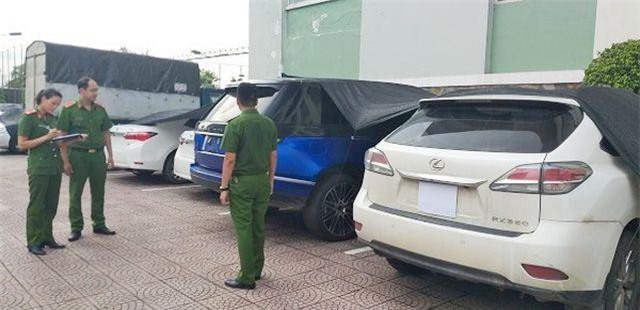 Hà Tĩnh: Triệt xóa đường dây buôn lậu “khủng” thu hàng chục xe hạng sang
