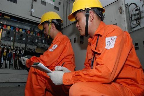 EVN khuyến cáo người dân tiết kiệm điện trong những ngày nắng nóng