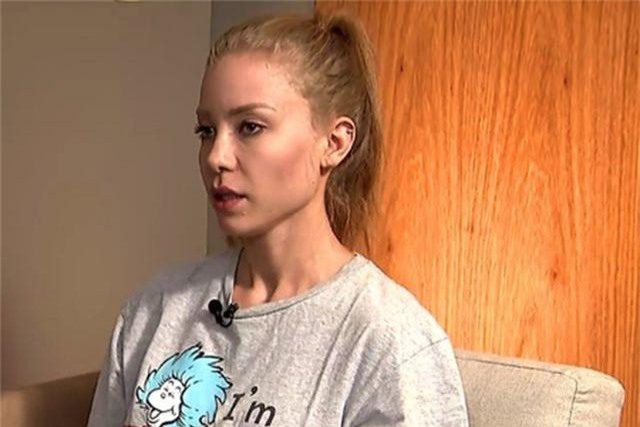 Cô gái tố Neymar hiếp dâm bị cảnh sát “sờ gáy” vì tội vu khống