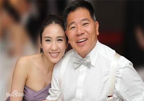 Nh&#x1EEF;ng &#x27;b&#xF3;ng h&#x1ED3;ng&#x27; &#x111;&#x1EB1;ng sau c&#xE1;c &#x111;&#x1EA1;i gia, t&#x1EF7; ph&#xFA; Hong Kong