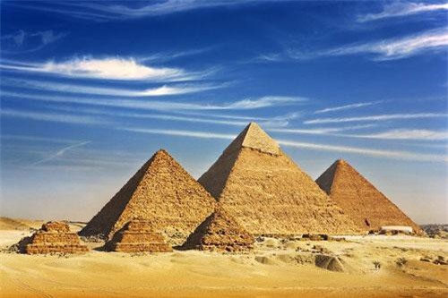 Vì sao người Ai Cập xây cửa giả trong kim tự tháp?