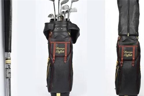 Đại gia trả gần tỷ đồng để mua gậy chơi golf cũ của tỷ phú Warren Buffett