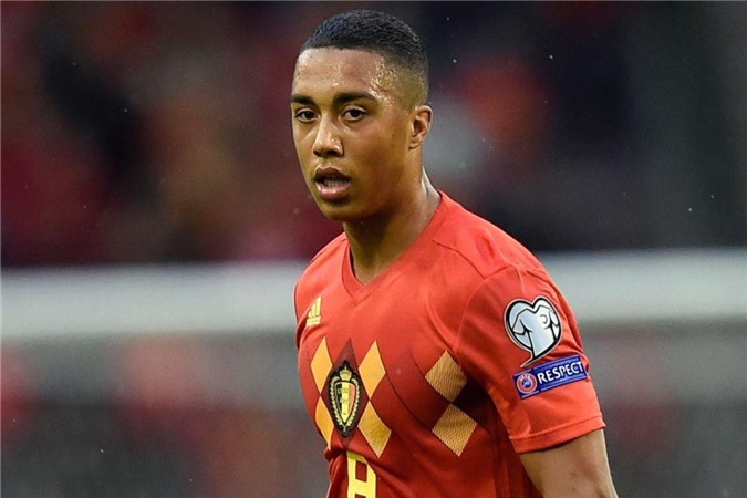 Solsa quyết đưa tiền vệ tuyển Bỉ về Old Trafford