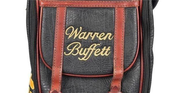 Đại gia trả gần tỷ đồng để mua gậy chơi golf cũ của tỷ phú Warren Buffett - 2