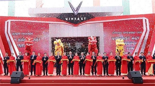 Nhìn lại hành trình 21 tháng ra đời mẫu xe ôtô Việt Nam đầu tiên mang tên VinFast - 18