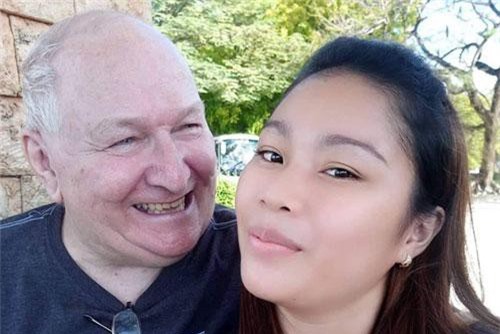 Chênh nhau 48 tuổi, cặp đôi ông cháu kết hôn bất chấp dư luận