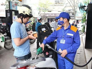 Giá xăng có thể tiếp tục giảm vào đầu tuần