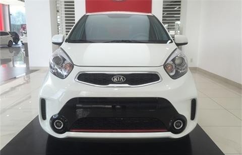 Kia Morning b&#x1EA5;t ng&#x1EDD; gi&#x1EA3;m gi&#xE1; m&#x1EA1;nh &#x27;quy&#x1EBF;t &#x111;&#x1EA5;u&#x27; Hyundai Grand i10, VinFast Fadil