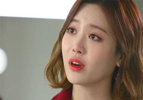 Chồng đi lắp thiết bị điện nước, chụp ảnh vòi nước vừa lắp về cho vợ yên tâm, nào ngờ khi về tới nhà thì nhận ngay lá đơn ly hôn