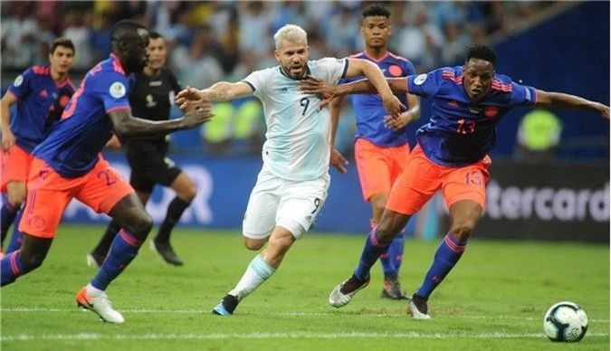 Khó tin về số bàn thắng của Messi và các tiền đạo Argentina ghi ở các giải đấu chính