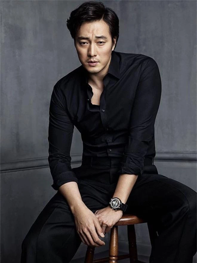 Tài tử So Ji Sub tậu biệt thự trăm tỉ để đón bạn gái kém 17 tuổi về dinh, chuẩn bị làm hàng xóm với BTS? - Ảnh 3.