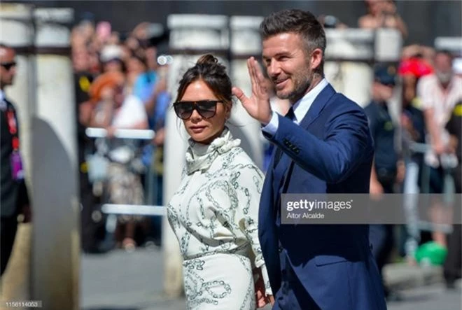 Vợ chồng Beckham thần thái áp đảo toàn bộ khách mời đến dự đám cưới của đội trưởng Real Madrid - Ảnh 5.