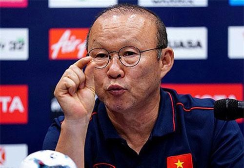 VFF quyết định tăng lương cho HLV Park Hang Seo
