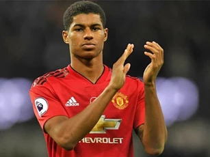 Man Utd sắp “méo mặt” vì Barca và Real