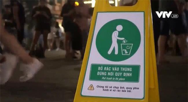 Ghi hình phạt nguội người xả rác bừa bãi