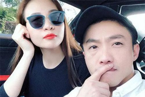 Cường Đô la "cưỡng hôn" Đàm Thu Trang khi đang livestream