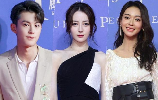 Thảm đỏ Tencent: Địch Lệ Nhiệt Ba "áp đảo" Ngô Cẩn Ngôn cả sắc lẫn vóc, Vương Hạc Đệ gây sốt đúng chuẩn soái ca