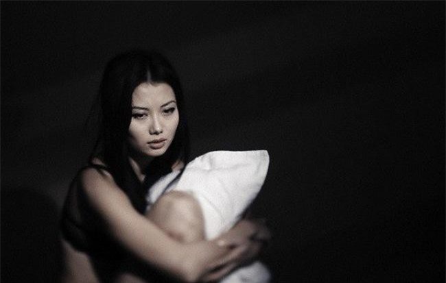 Không ngờ mẹ chồng tương lai có thể đưa ra yêu cầu quá đáng, khinh bỉ cả dòng họ tôi như thế!